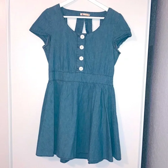 Tulle | Dresses | Tulle Denim Chambray Dress Cutout Back Women Medium | Poshmark Tulle | Dresses | Tulle Denim Chambray Dress Cutout Back Women Medium | Poshmark